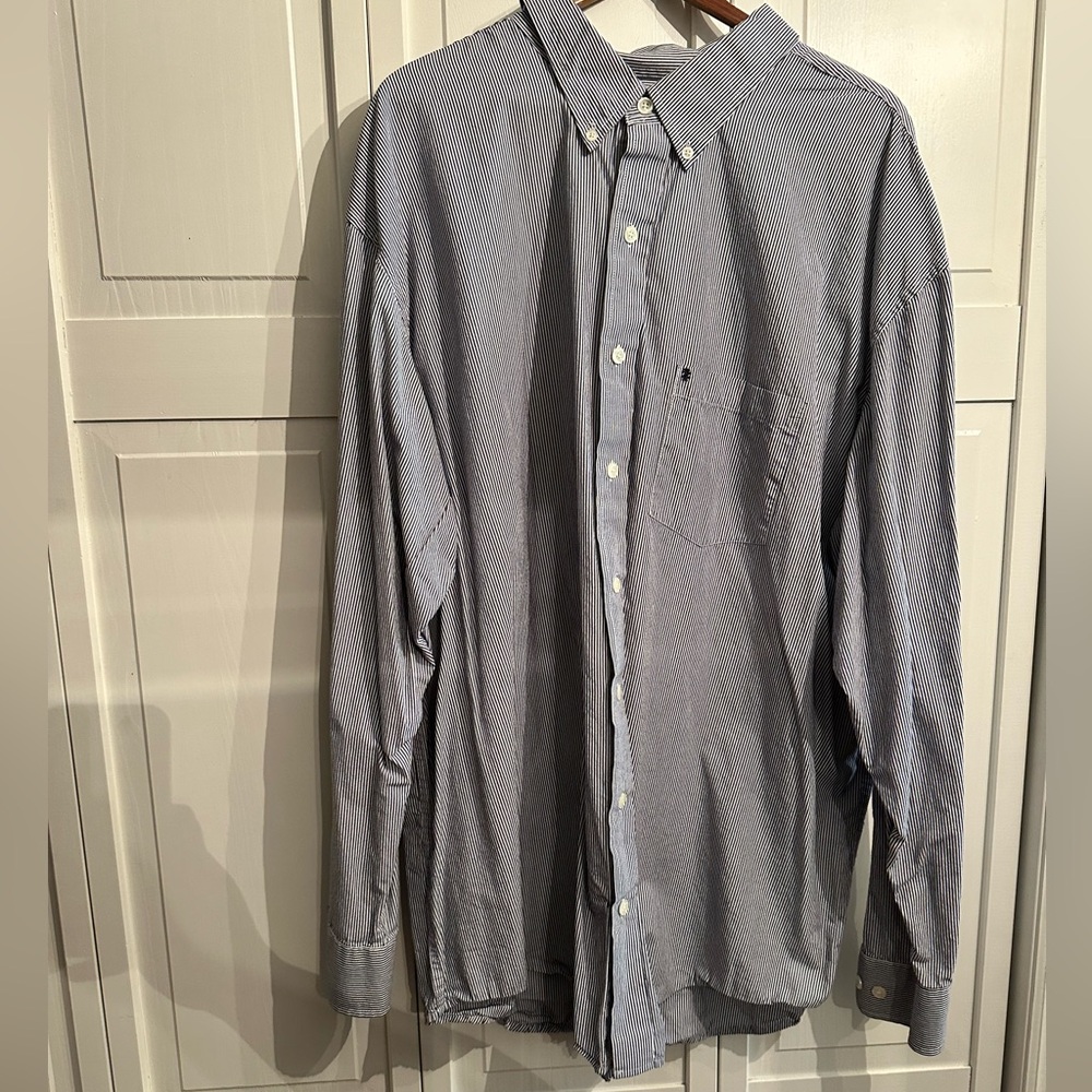Izod Men’s Button Down Shirt